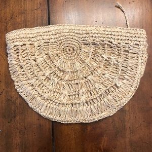 Straw clutch